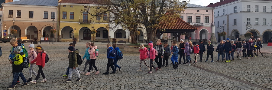Wycieczka klas II do Centrum Dziedzictwa Szkła w Krośnie